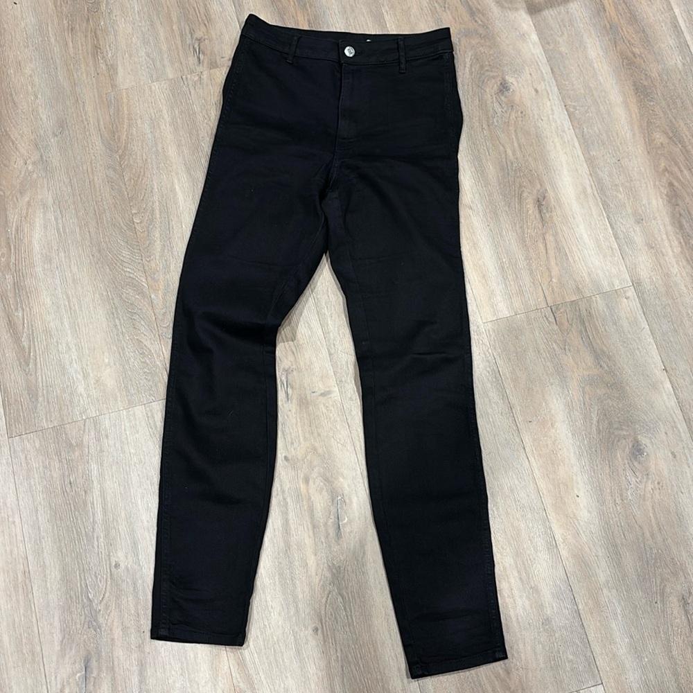 H&M BLACK SKINNY JEANS